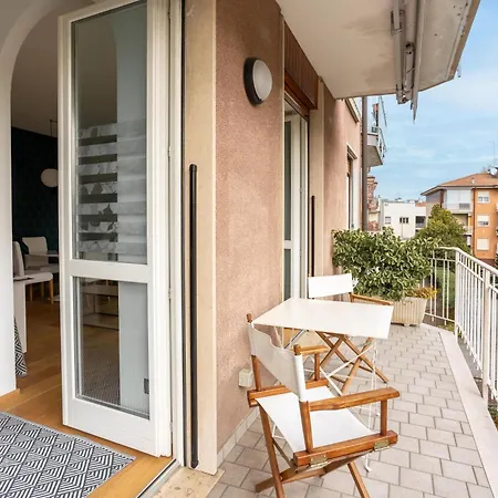 Appartement 51 Con Terrazzo A 50 Mt Dal - Private Parking (adults Only)