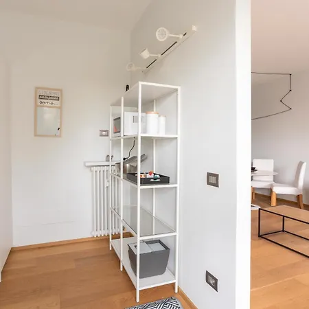 51 - (adults Only) شقة *